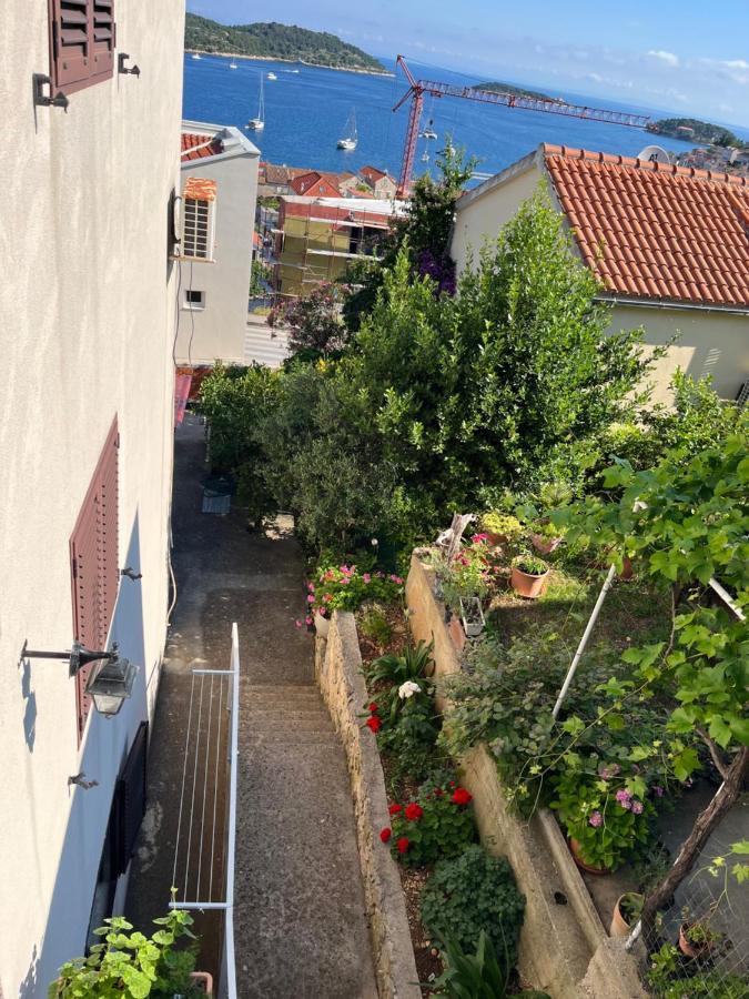 Apartments Despotovic Vis Exterior foto